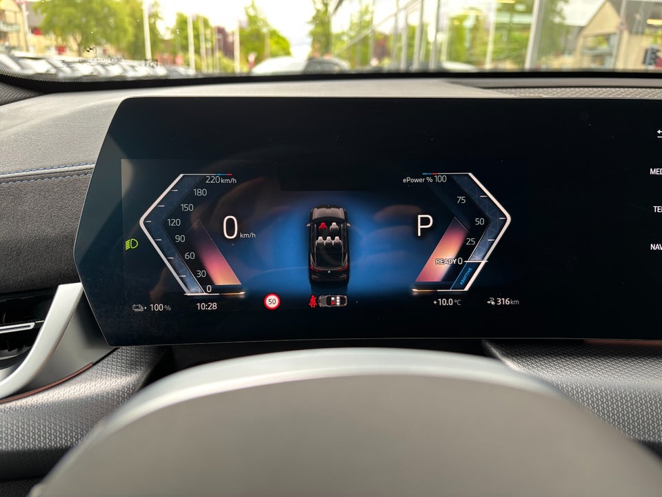 BMW iX2 xDrive30 M-Sport Premium 5d