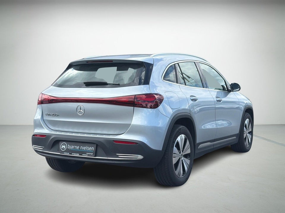 Mercedes EQA250+ Progressive 5d