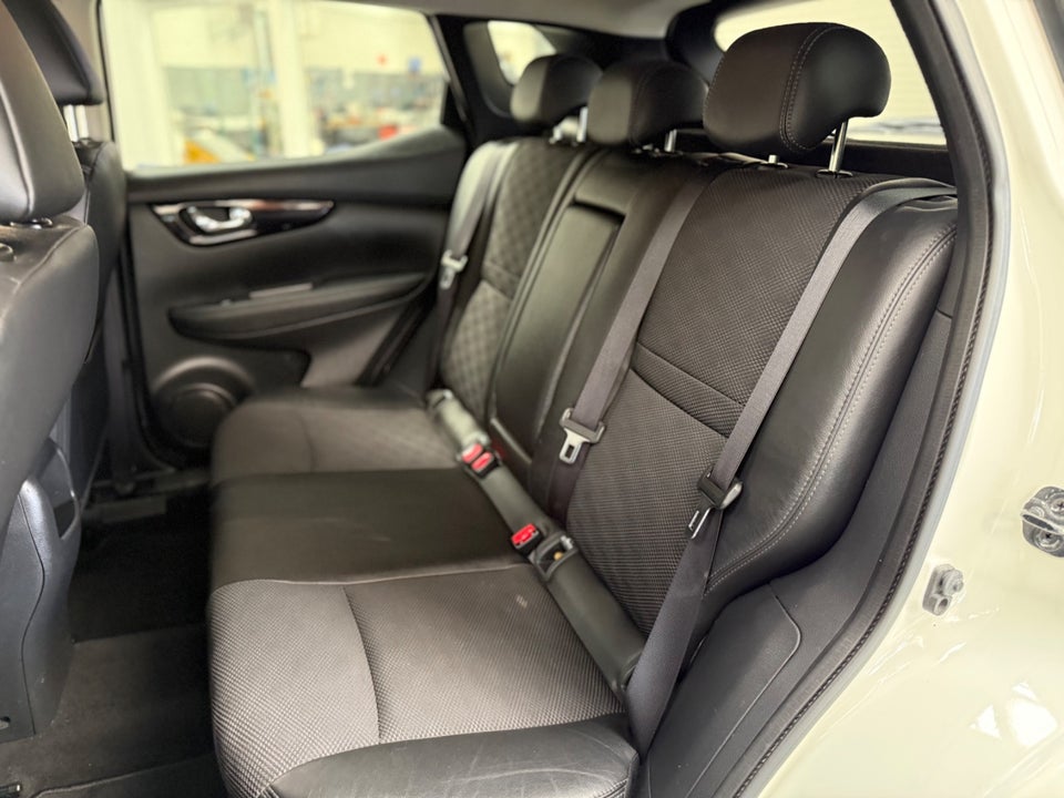 Nissan Qashqai 1,2 Dig-T 115 Tekna 5d