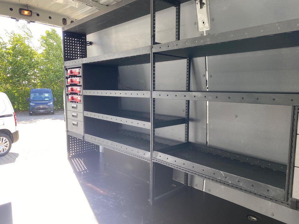 Iveco Daily 3,0 35S18 12m³ Van AG8