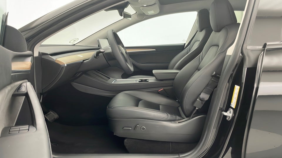 Tesla Model Y Long Range AWD 5d