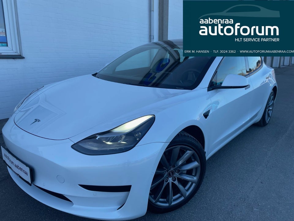 Tesla Model 3 Standard Range+ RWD 4d