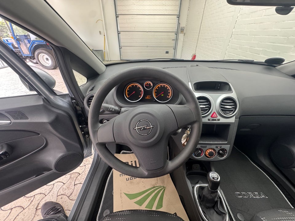 Opel Corsa 1,0 12V Enjoy 3d