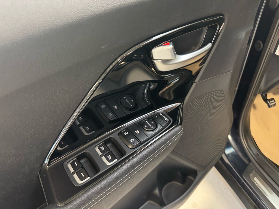 Kia Niro 1,6 PHEV Advance DCT 5d