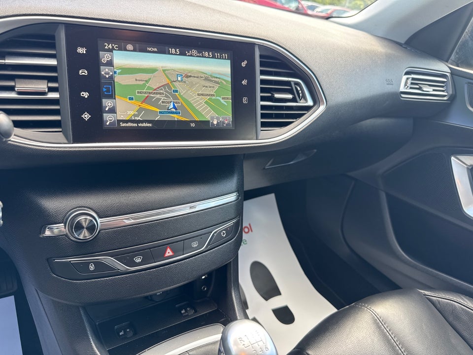 Peugeot 308 1,6 THP 125 Active 5d