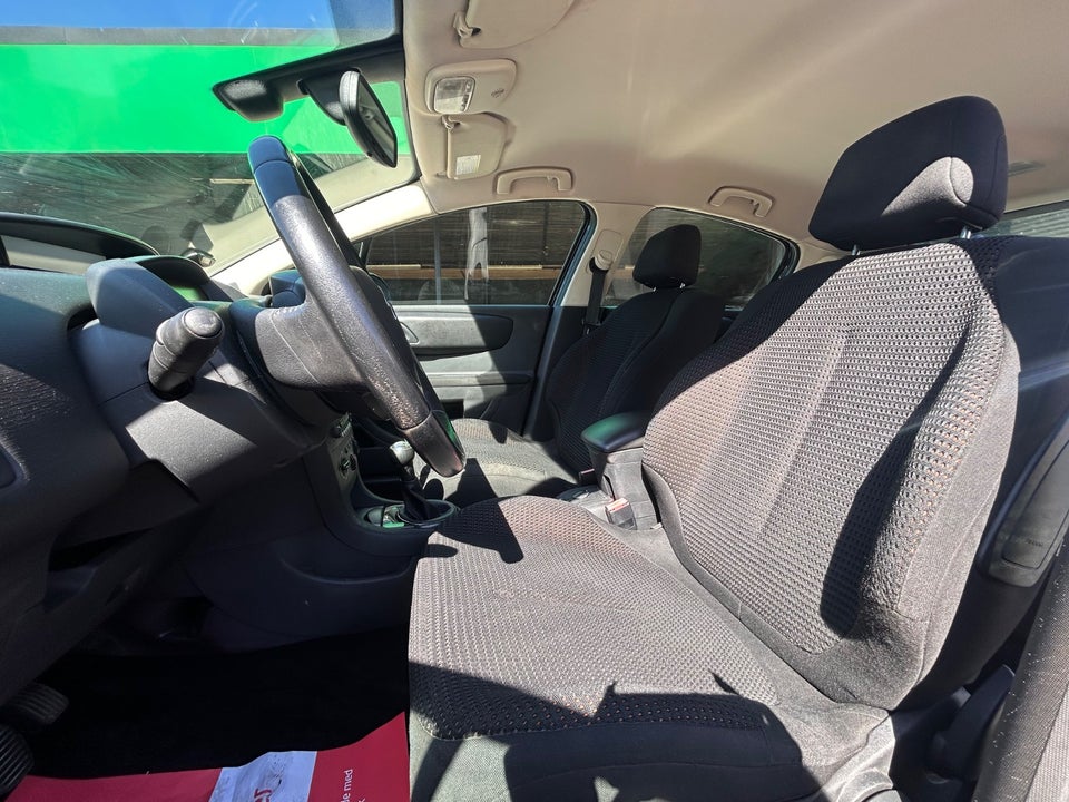 Citroën C4 2,0 16V 143 VTR 5d