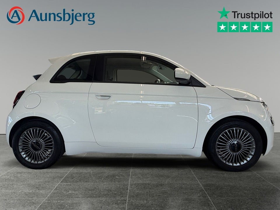 Fiat 500e 42 Icon 3d