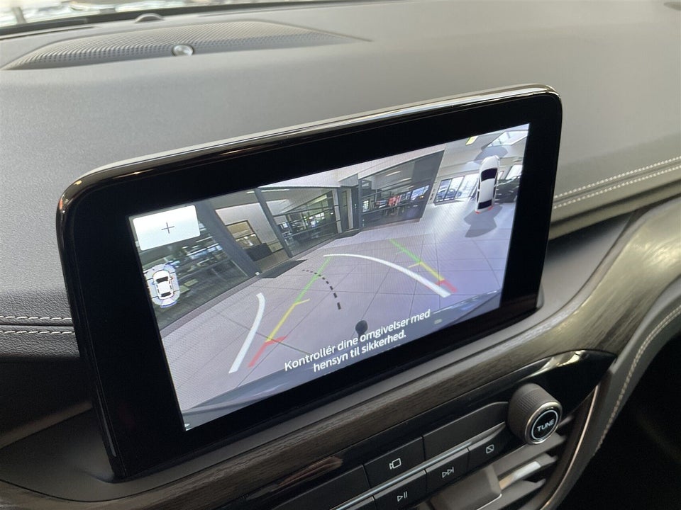 Ford Kuga 2,5 PHEV Vignale CVT 5d