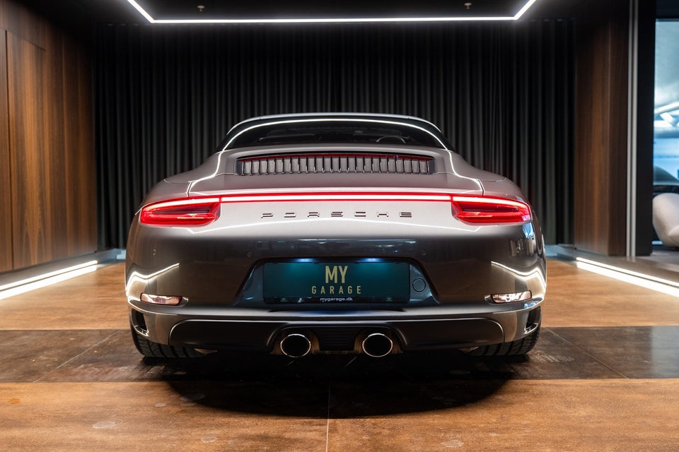 Porsche 911 Targa 4 3,0 PDK 2d