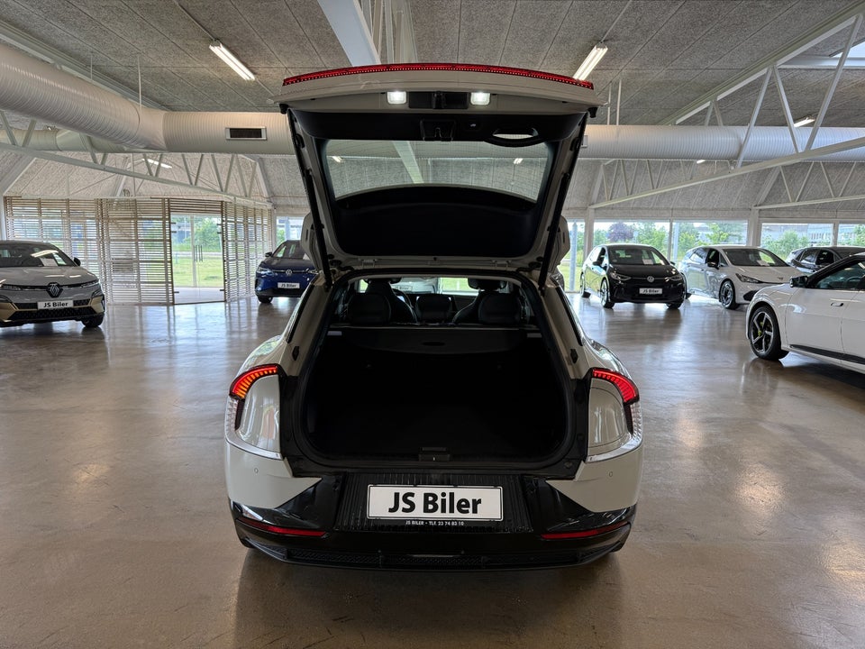 Kia EV6 58 Standard Range Upgrade 5d