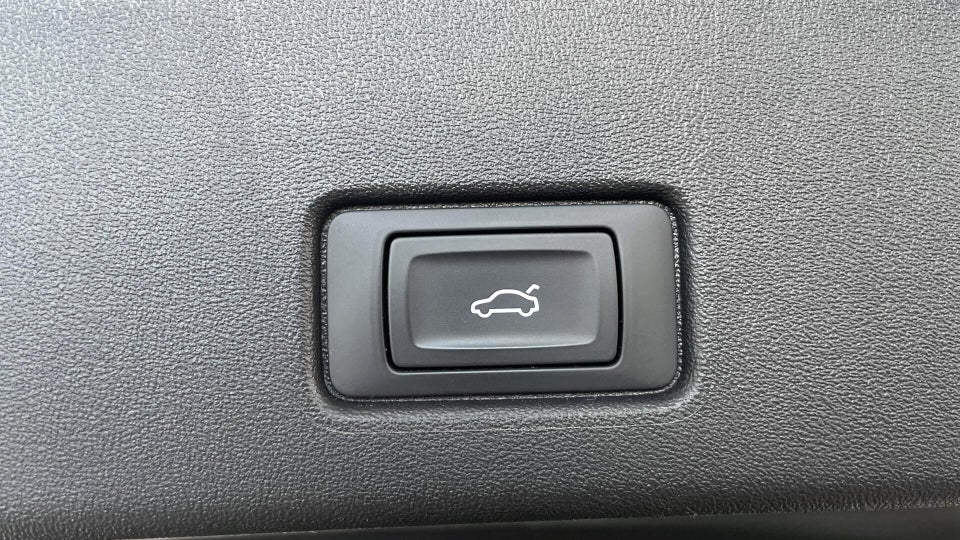 Audi Q4 e-tron 50 quattro 5d