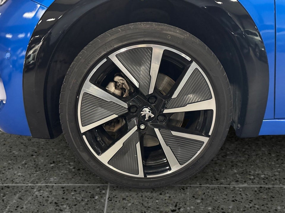 Peugeot e-208 50 GT Pack 5d