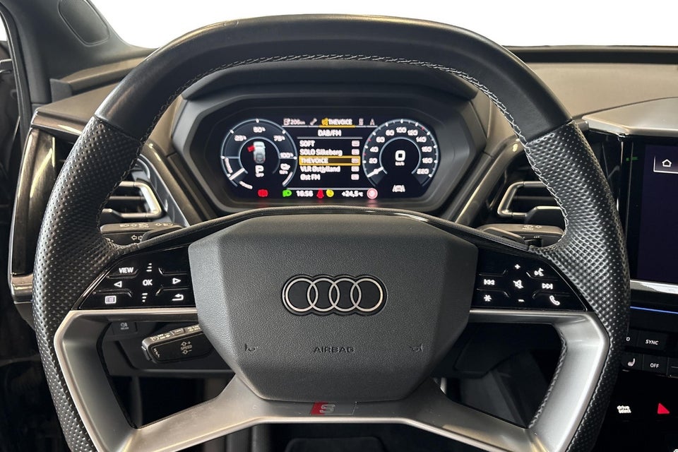 Audi Q4 e-tron 40 S-line Sportback 5d