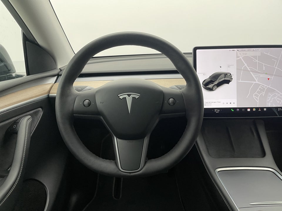 Tesla Model Y Long Range AWD 5d