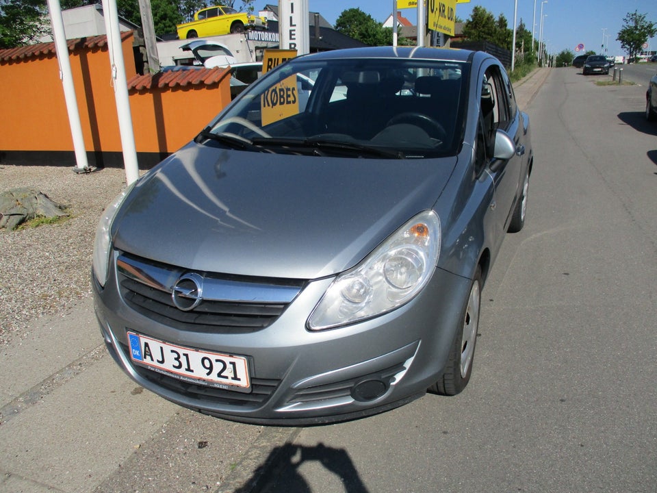 Opel Corsa 1,0 12V Essentia 3d