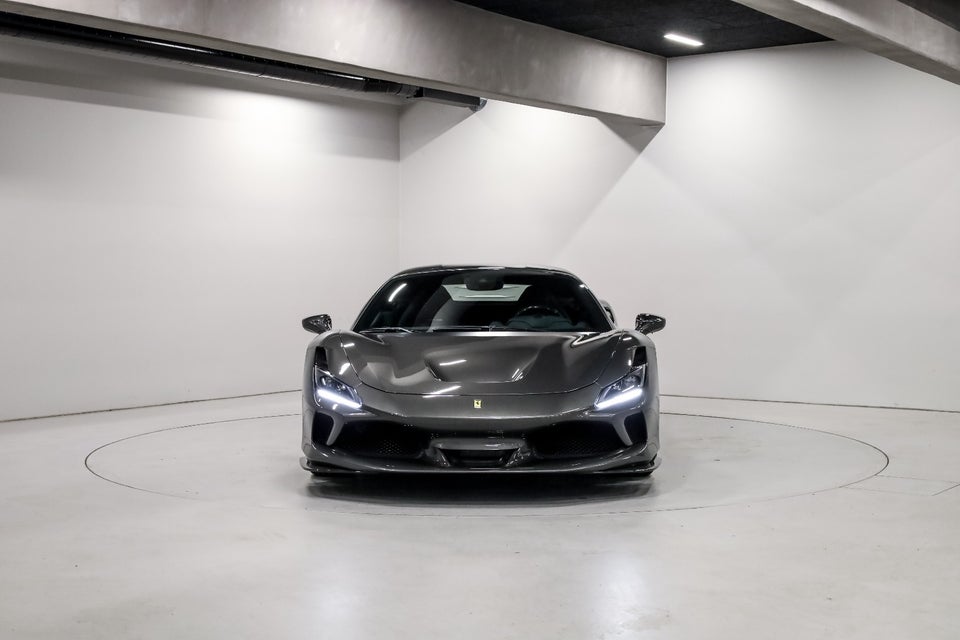 Ferrari F8 Tributo 3,9 DCT 2d