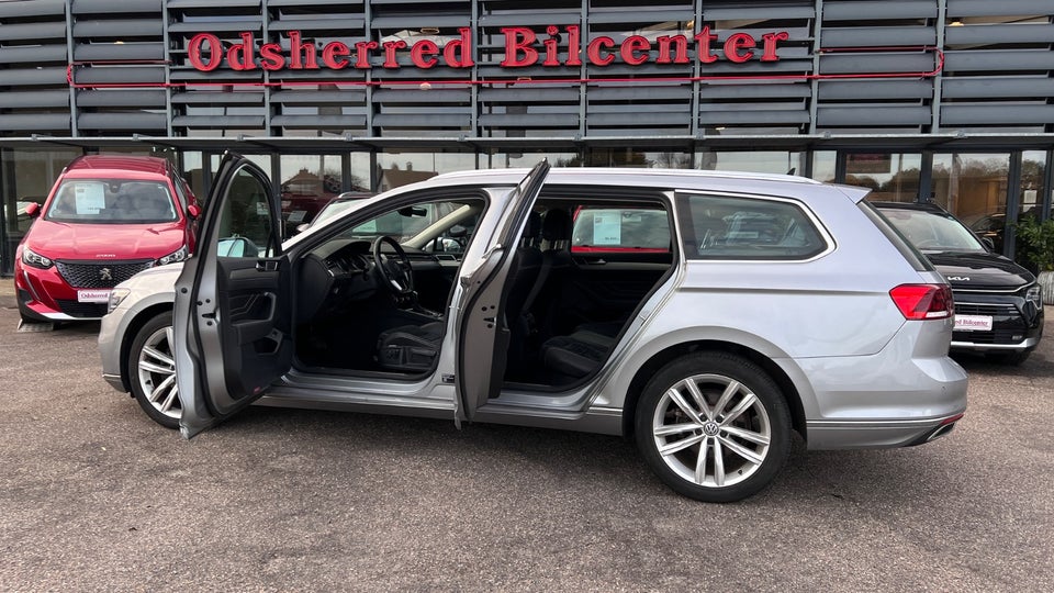 VW Passat 1,5 TSi 150 Elegance+ Variant DSG 5d