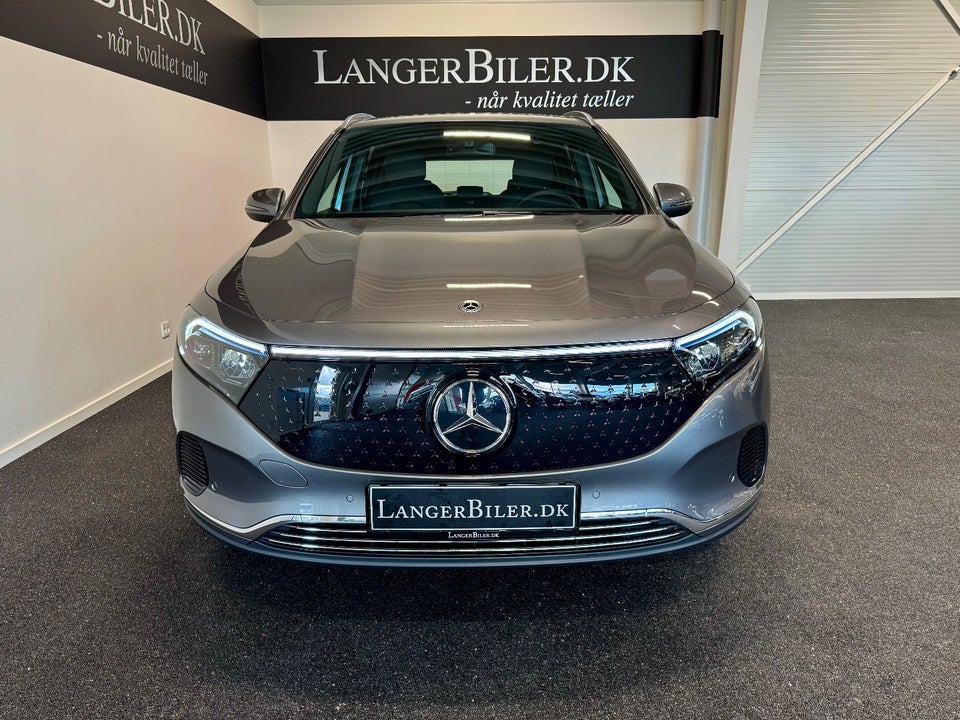 Mercedes EQA300 Progressive 4Matic 5d