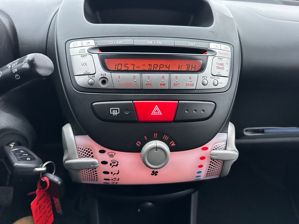 Peugeot 107 1,0 Active 5d