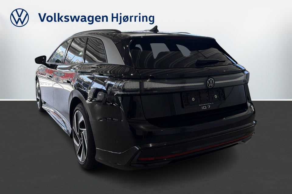 VW ID.7 77 Style+ Tourer 5d