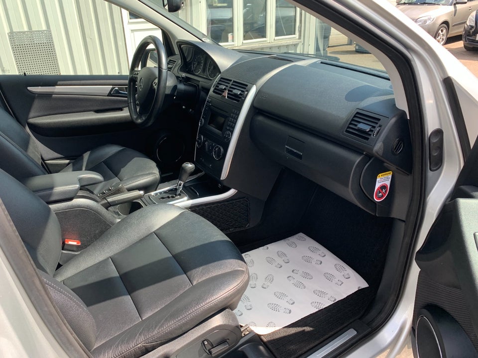Mercedes A180 1,7 Avantgarde aut. BE 5d