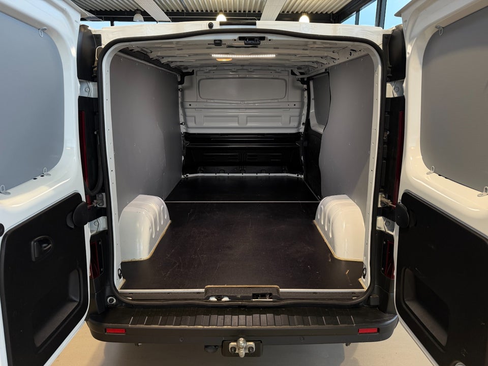 Renault Trafic 2,0 dCi 130 L2H1 Tekno