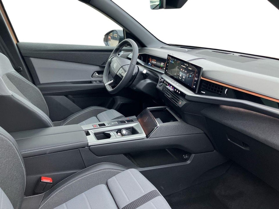 Opel Grandland-e 73 GS Sky 5d