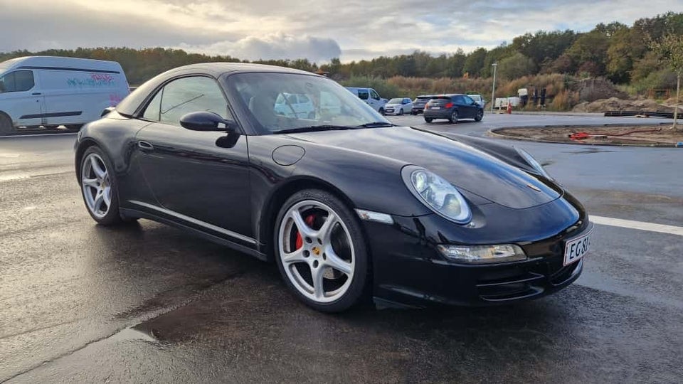 Porsche 911 Carrera 4S 3,8 Cabriolet Tiptr. 2d