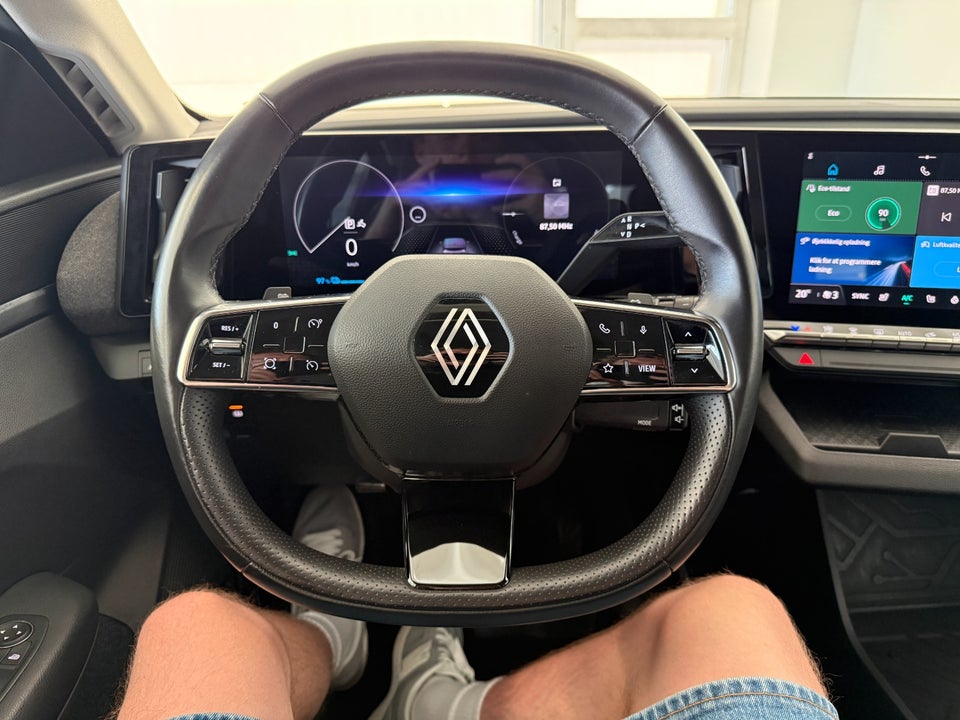 Renault Megane E-Tech 40 Equilibre 5d