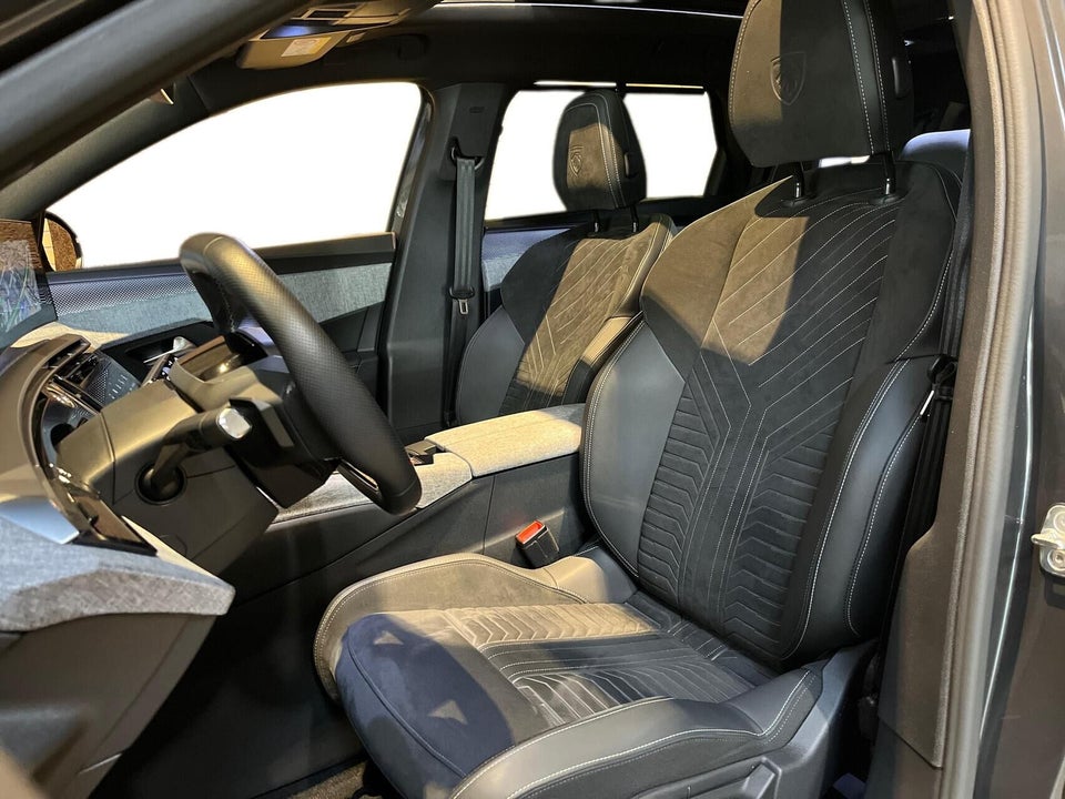 Peugeot e-5008 77 GT Pack 7prs 5d