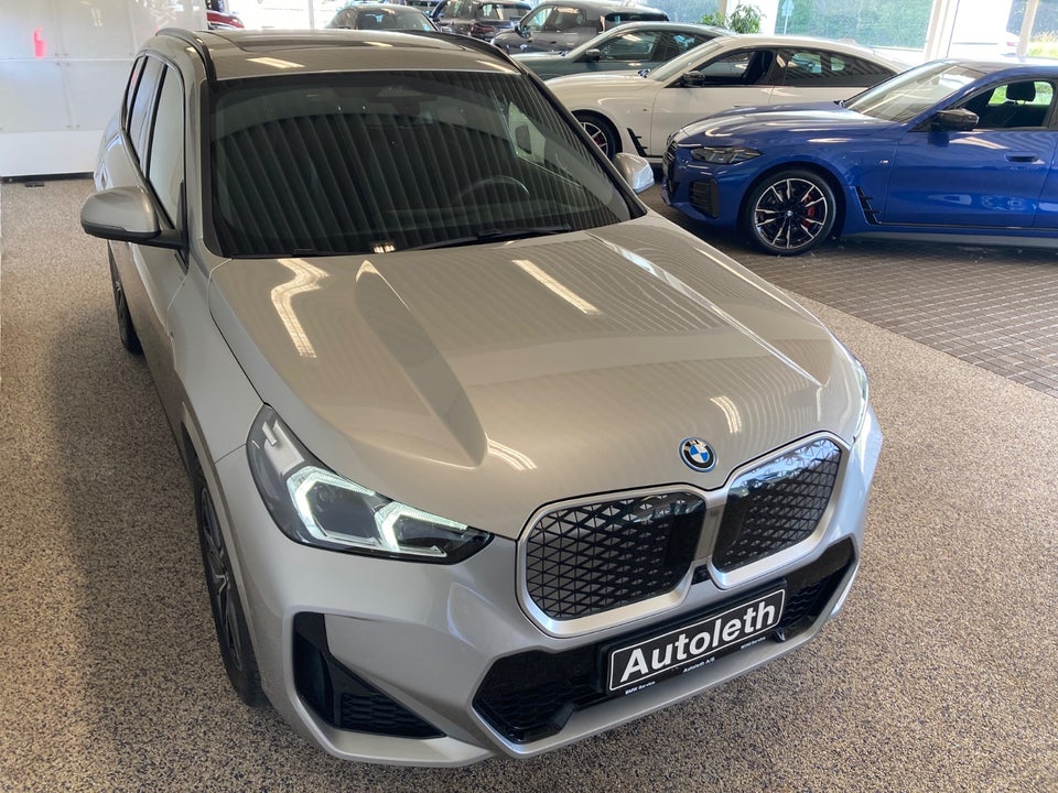 BMW iX1 xDrive30 M-Sport 5d