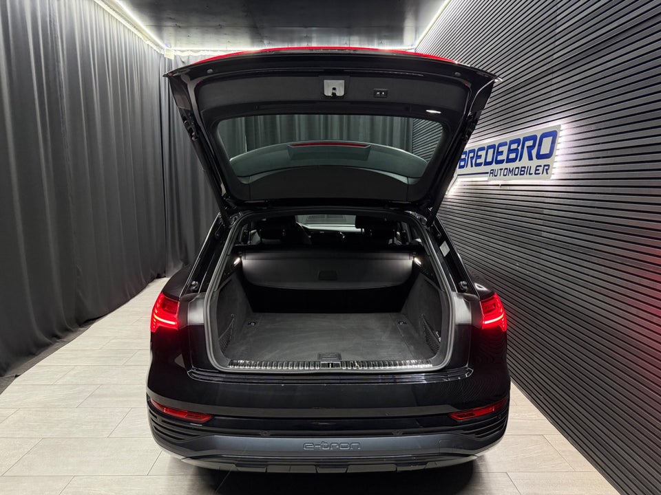 Audi Q8 e-tron 55 Advanced quattro 5d