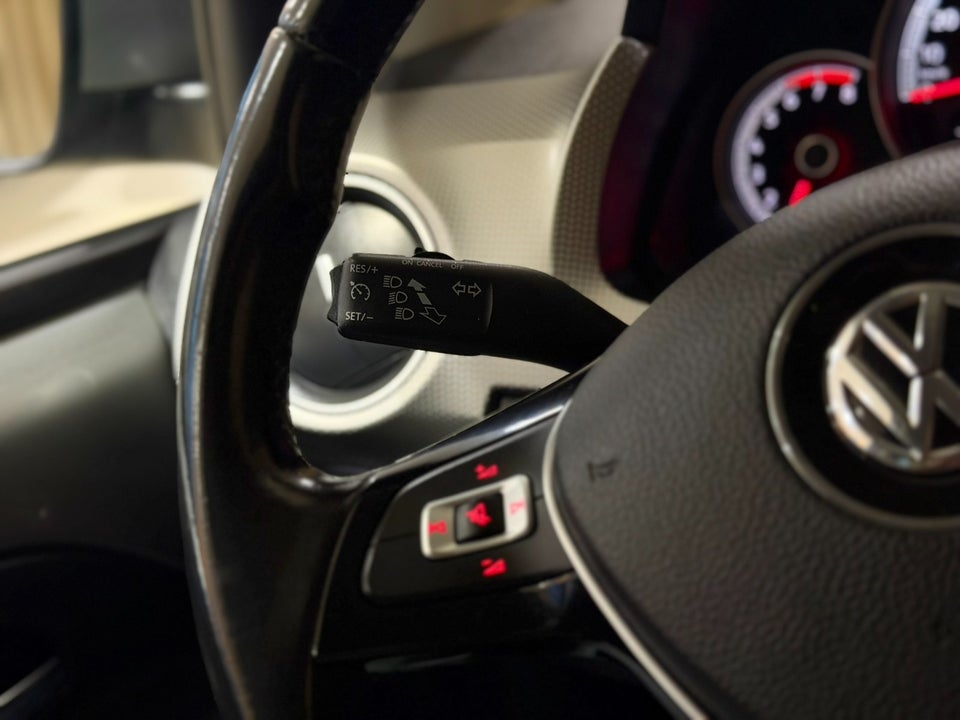 VW Up! 1,0 TSi 90 High Up! BMT 5d