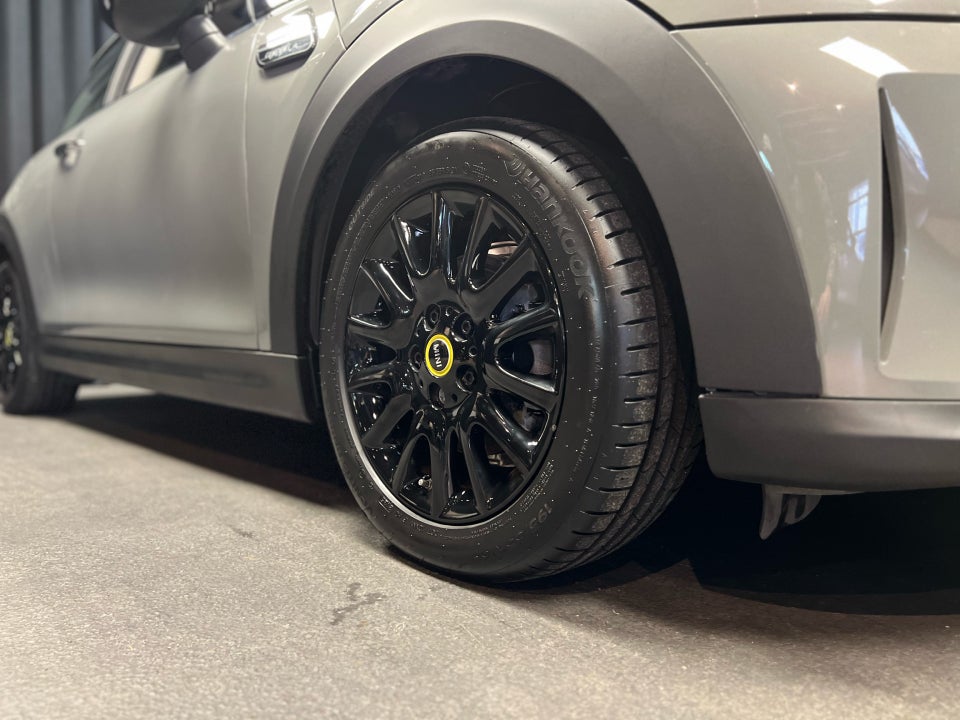 MINI Cooper SE Camden Edition 3d