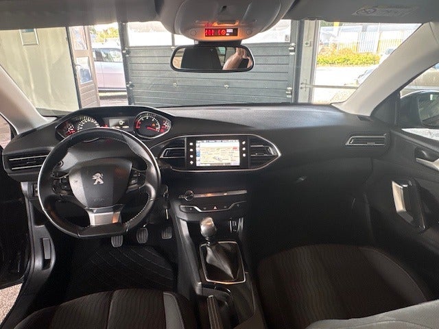 Peugeot 308 1,6 BlueHDi 120 Style 5d