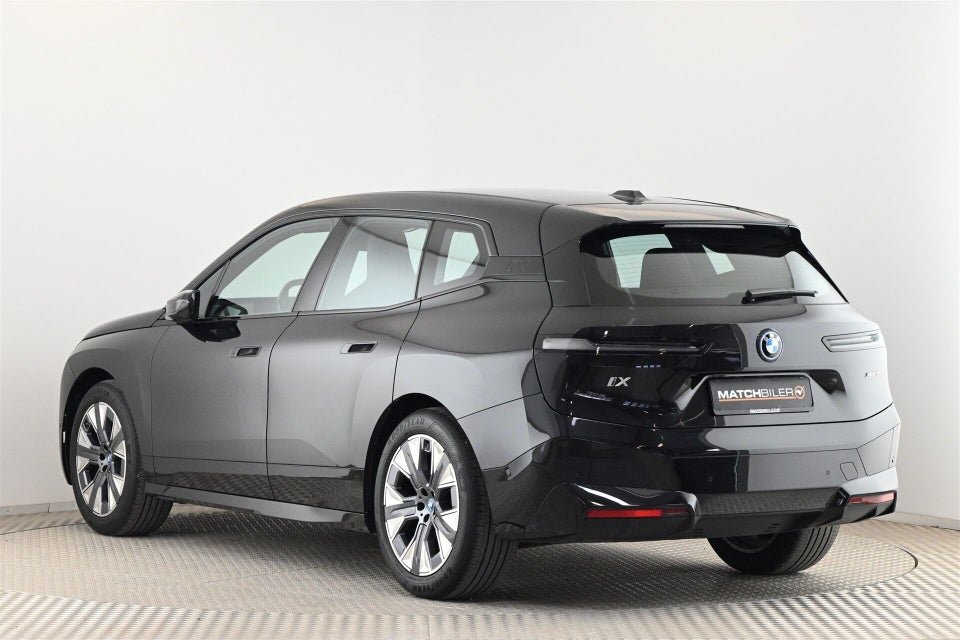 BMW iX xDrive40 Fully Charged 5d