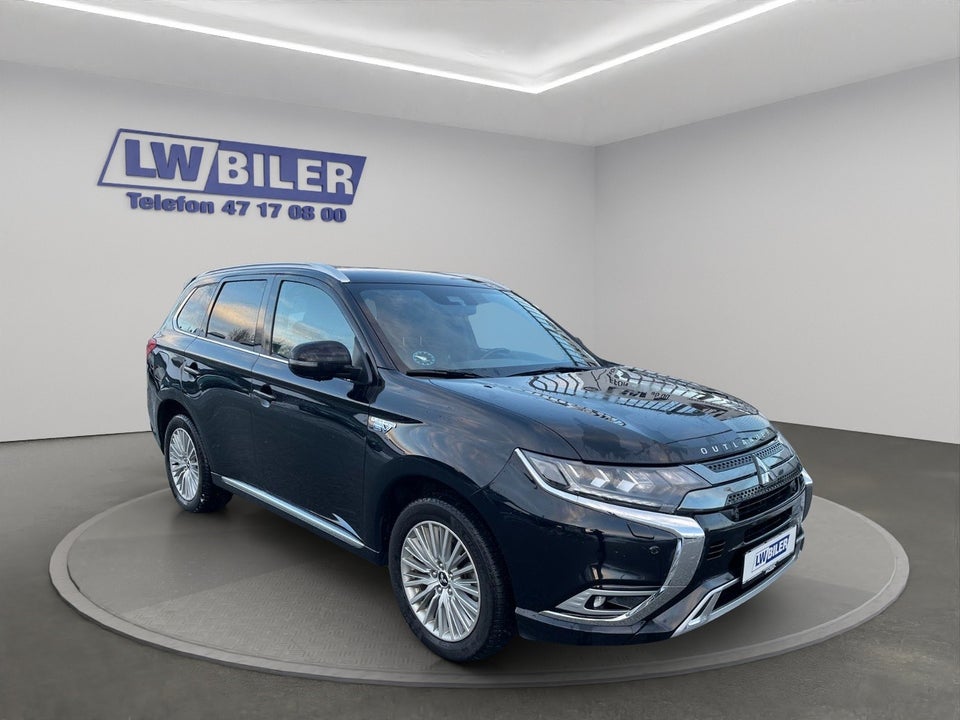 Mitsubishi Outlander 2,4 PHEV Instyle CVT 4WD 5d