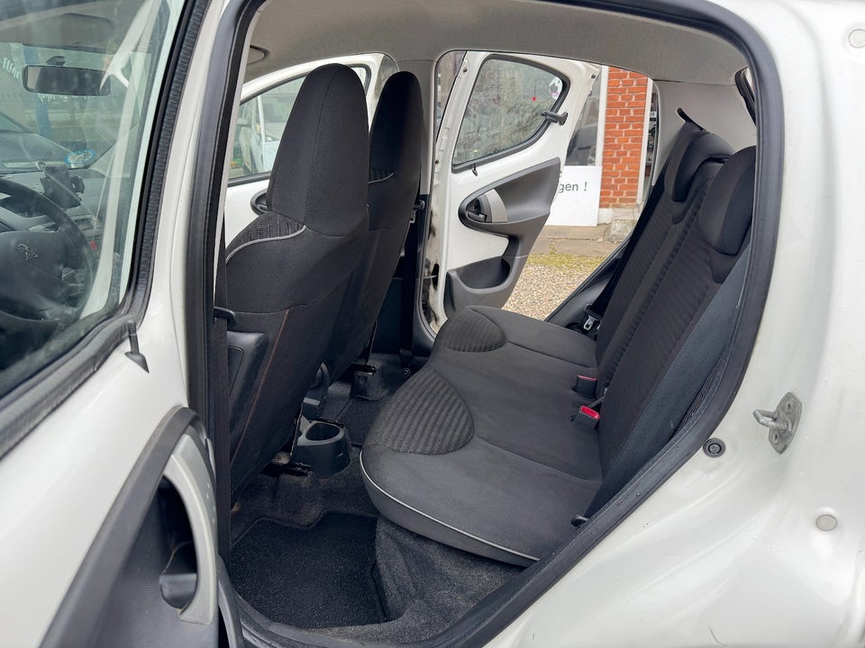 Peugeot 107 1,0 Active 5d