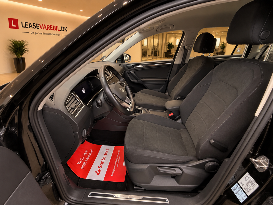 VW Tiguan 2,0 TDi 150 Elegance DSG Van 5d