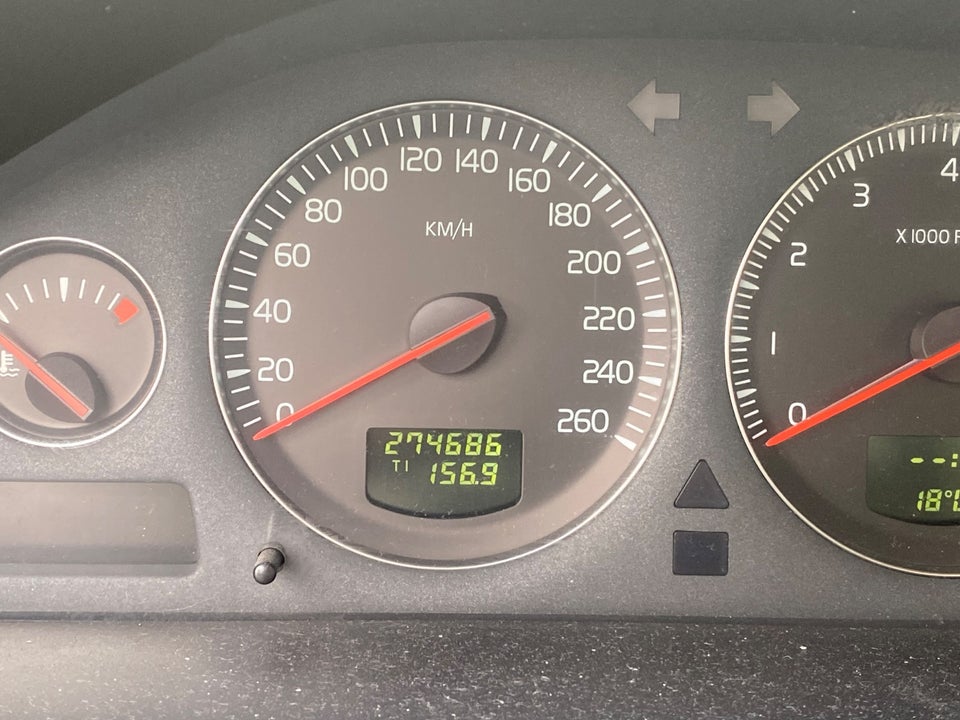 Volvo S60 2,4 140 4d