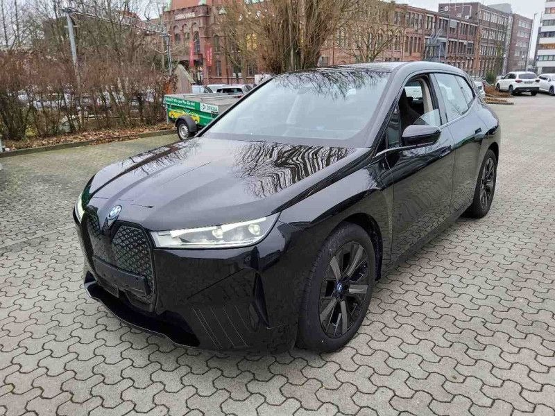 BMW iX xDrive40 Sport 5d
