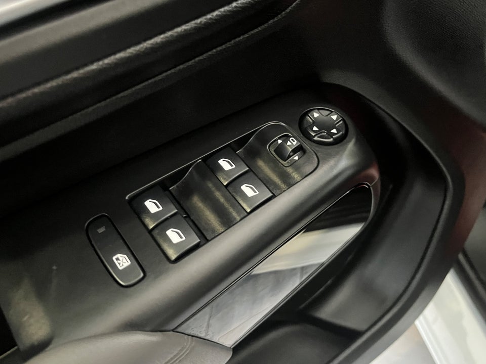 Citroën C5 Aircross 1,6 Hybrid Feel EAT8 5d