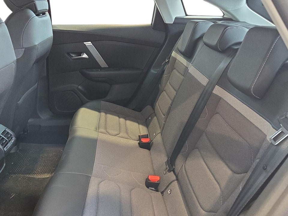 Citroën C4 1,2 PureTech 130 VTR Sport EAT8 5d