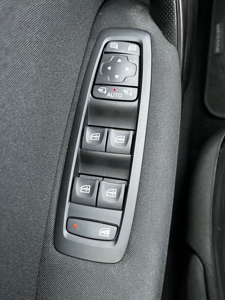 Renault Megane IV 1,2 TCe 100 Zen 5d