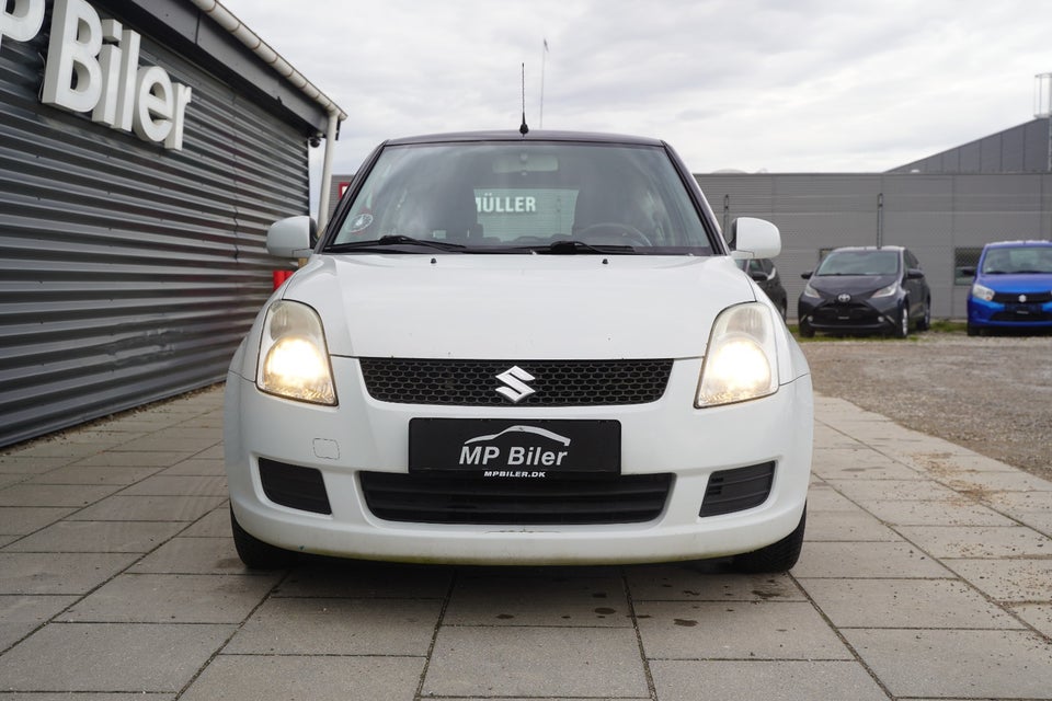 Suzuki Swift 1,3 GL 3d