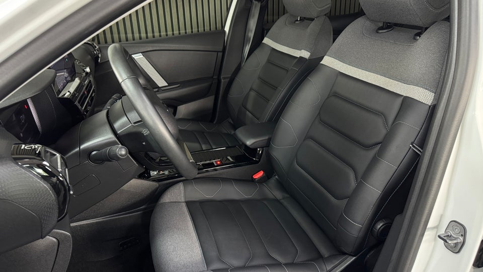Citroën ë-C4 X 50 Max 4d