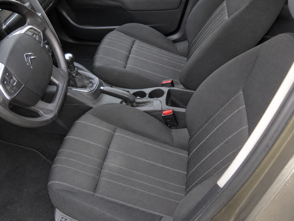 Citroën C4 1,4 VTi Attraction 5d