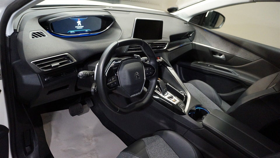 Peugeot 5008 1,2 PureTech 130 Allure EAT8 7prs 5d