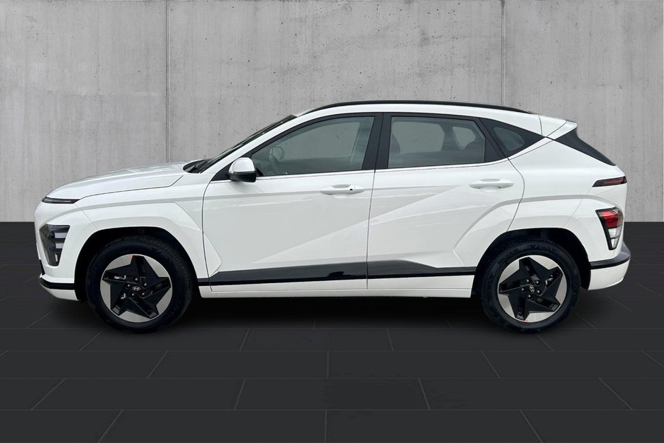 Hyundai Kona 65 EV Essential Van 5d