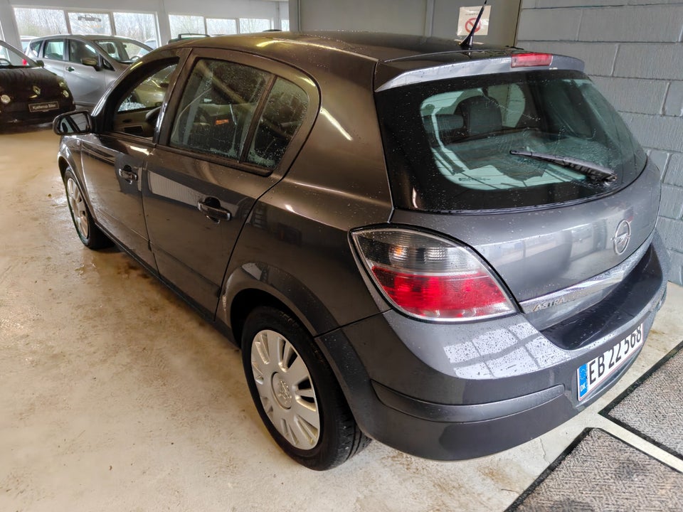 Opel Astra 1,6 8V Comfort 5d